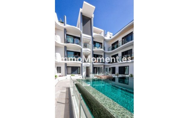Resale - Apartment - Estepona - Estepona Centro