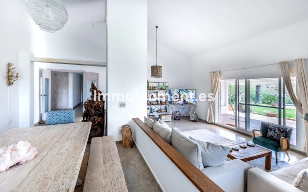 Bestaande woning - Vrijstaande villa - Binnenland  - Alhaurín el Grande Centro