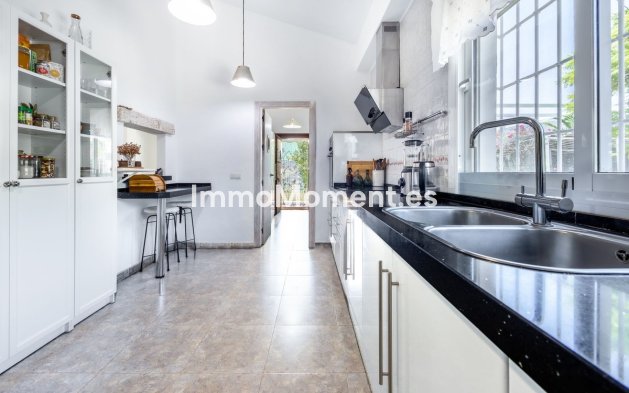 Bestaande woning - Vrijstaande villa - Binnenland  - Alhaurín el Grande Centro
