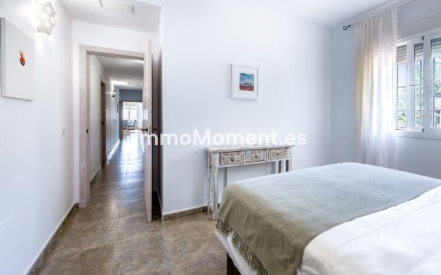 Bestaande woning - Vrijstaande villa - Binnenland  - Alhaurín el Grande Centro
