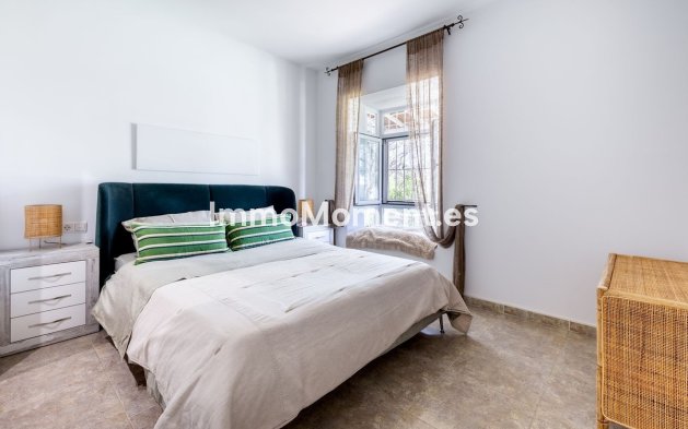 Bestaande woning - Vrijstaande villa - Binnenland  - Alhaurín el Grande Centro