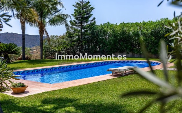 Bestaande woning - Vrijstaande villa - Binnenland  - Alhaurín el Grande Centro