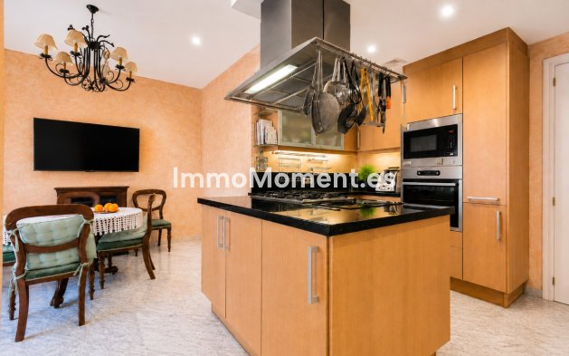 Resale - Apartment - Marbella - Guadalmina Baja