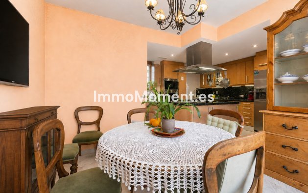 Resale - Apartment - Marbella - Guadalmina Baja