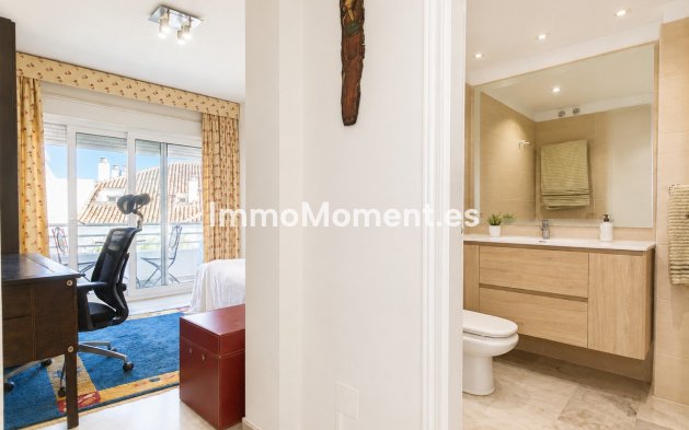Resale - Apartment - Marbella - Guadalmina Baja