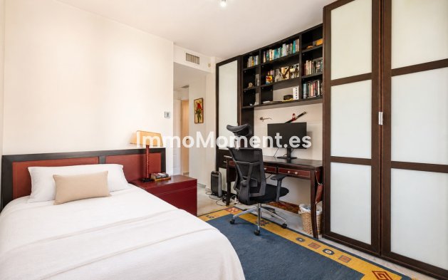 Resale - Apartment - Marbella - Guadalmina Baja