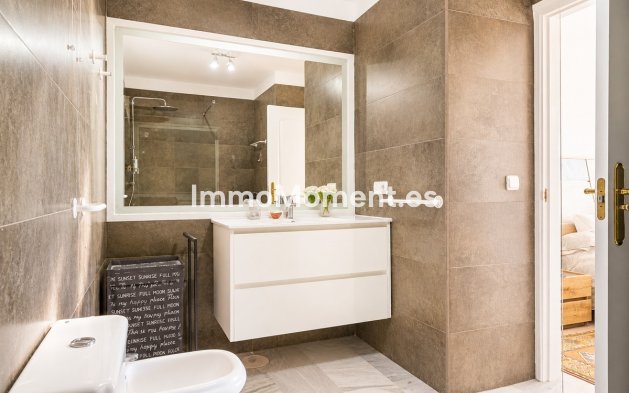 Resale - Apartment - Marbella - Guadalmina Baja