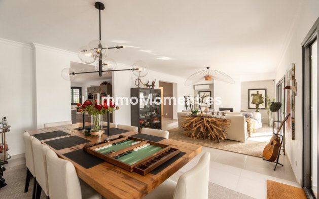 Resale - Detached villa - Marbella - Nueva Andalucía
