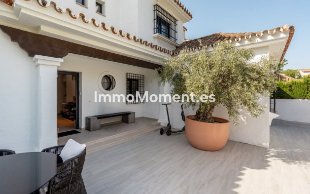 Resale - Detached villa - Marbella - Nueva Andalucía