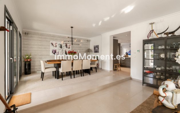 Resale - Detached villa - Marbella - Nueva Andalucía