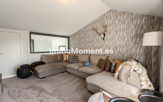 Resale - Detached villa - Marbella - Nueva Andalucía