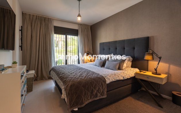 Resale - Detached villa - Marbella - Nueva Andalucía