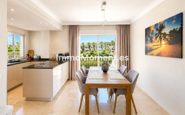 Reventa - Apartamento - Estepona  - Estepona Centro