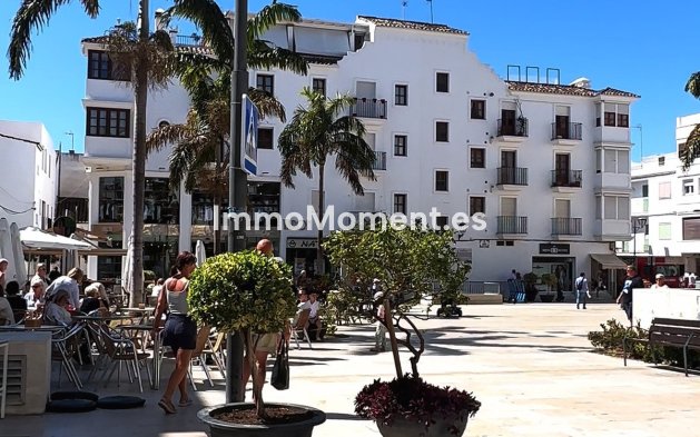 Resale - Apartment - Estepona - Estepona Centro