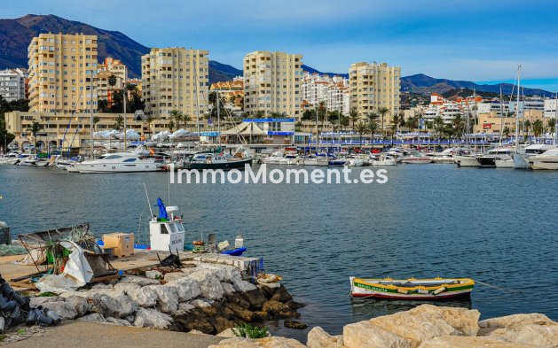 Resale - Apartment - Estepona - Estepona Centro