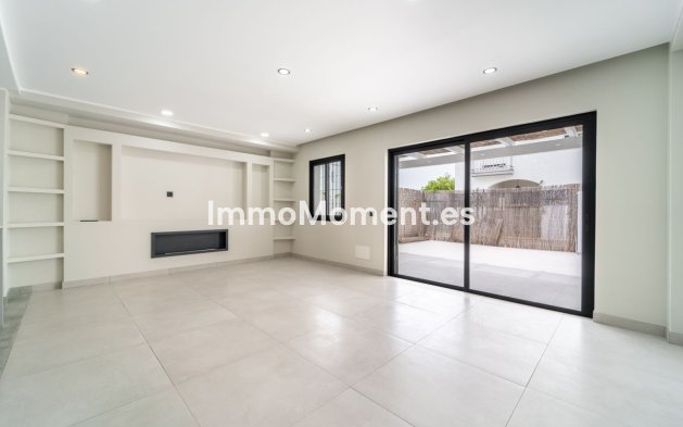 Bestaande woning - Rijtjeshuis - Estepona  - Estepona Centro