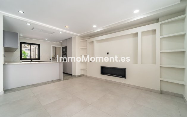 Bestaande woning - Rijtjeshuis - Estepona  - Estepona Centro