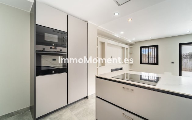 Bestaande woning - Rijtjeshuis - Estepona  - Estepona Centro