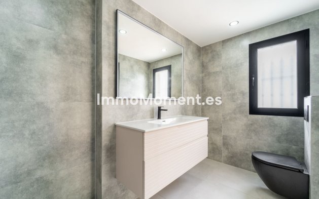 Bestaande woning - Rijtjeshuis - Estepona  - Estepona Centro