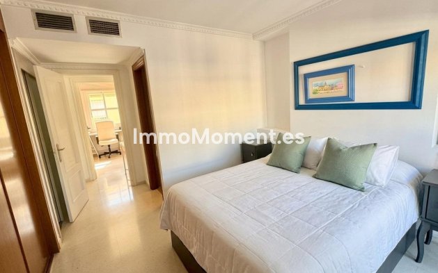 Reventa - Apartamento - Málaga - Teatinos