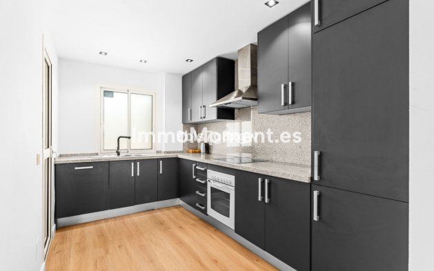 Reventa - Apartamento - Estepona  - Estepona Centro