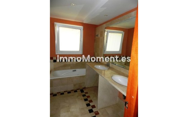 Resale - Detached villa - Sotogrande - Sotogrande Alto