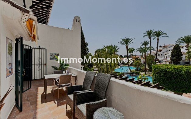 Resale - Apartment - Marbella - Nueva Andalucía