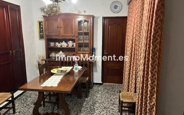 Resale - Townhouse - Inland  - Alora