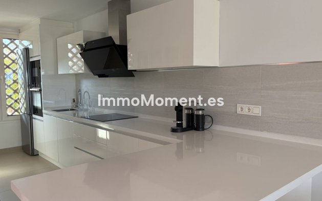 Resale - Townhouse - Estepona - Atalaya