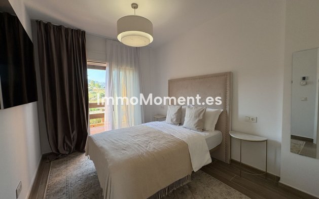 Resale - Townhouse - Estepona - Atalaya