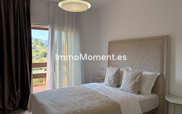 Resale - Townhouse - Estepona - Atalaya