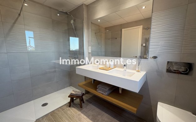 Resale - Townhouse - Estepona - Atalaya