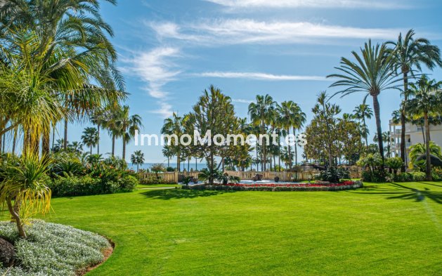 Resale - Apartment - Estepona - Estepona Centro