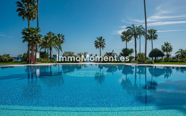 Resale - Apartment - Estepona - Estepona Centro