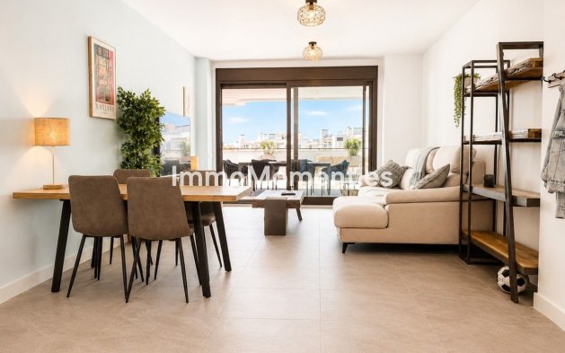 Resale - Apartment - Estepona - Estepona Centro