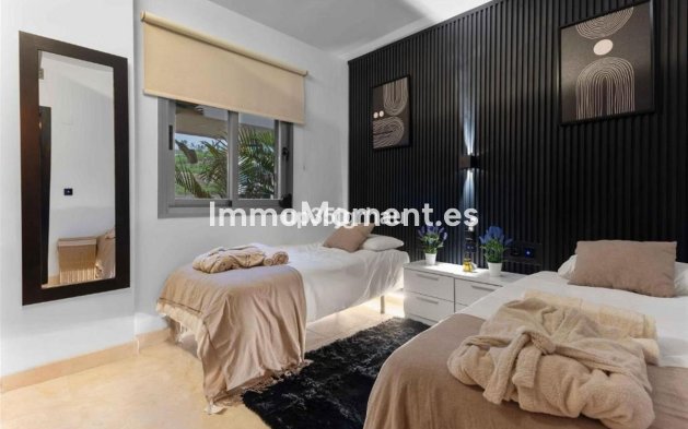 Revente - Appartement - Estepona  - Estepona Centro