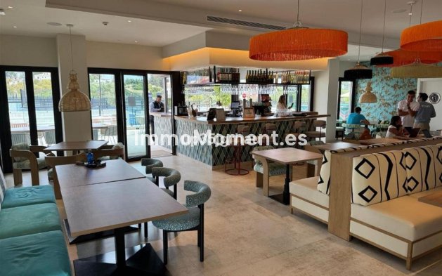 Revente - Appartement - Estepona  - Estepona Centro