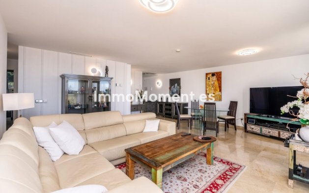 Resale - Apartment - Benahavís - Benahavís Centro