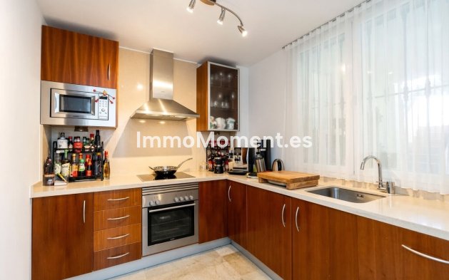 Resale - Apartment - Benahavís - Benahavís Centro