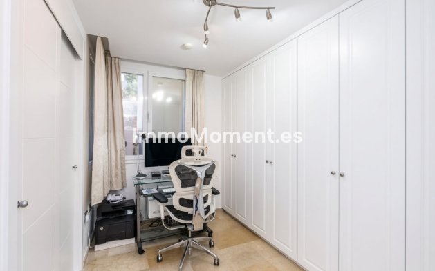 Resale - Apartment - Benahavís - Benahavís Centro