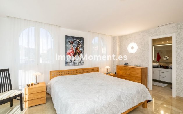 Resale - Apartment - Benahavís - Benahavís Centro