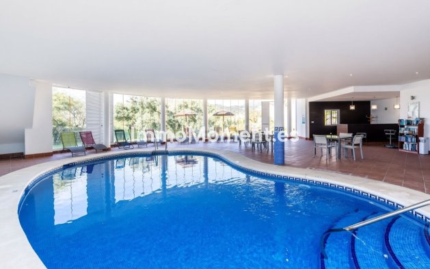 Resale - Apartment - Benahavís - Benahavís Centro