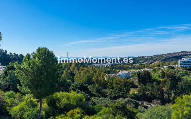 Resale - Apartment - Benahavís - Benahavís Centro