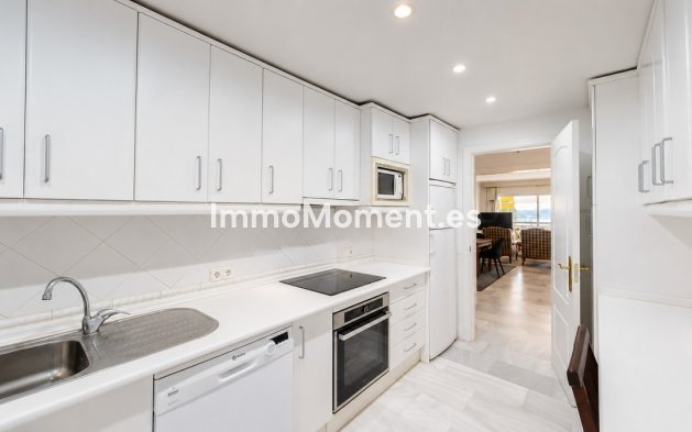 Resale - Apartment - Marbella - Guadalmina Baja