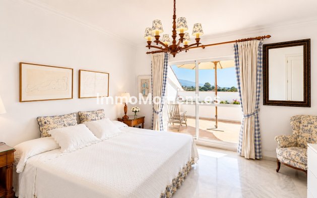 Resale - Apartment - Marbella - Guadalmina Baja
