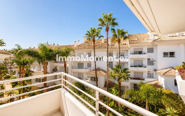 Resale - Apartment - Marbella - Guadalmina Baja
