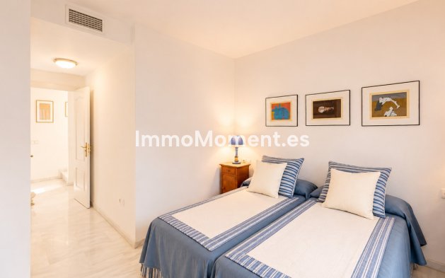 Resale - Apartment - Marbella - Guadalmina Baja