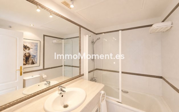 Resale - Apartment - Marbella - Guadalmina Baja