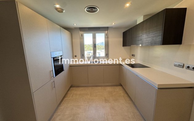 Wiederverkauf - Wohnung - Marbella - La Mairena