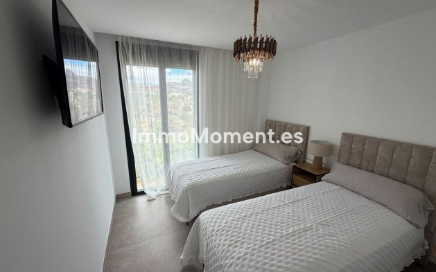 Revente - Appartement - Estepona  - Estepona Centro